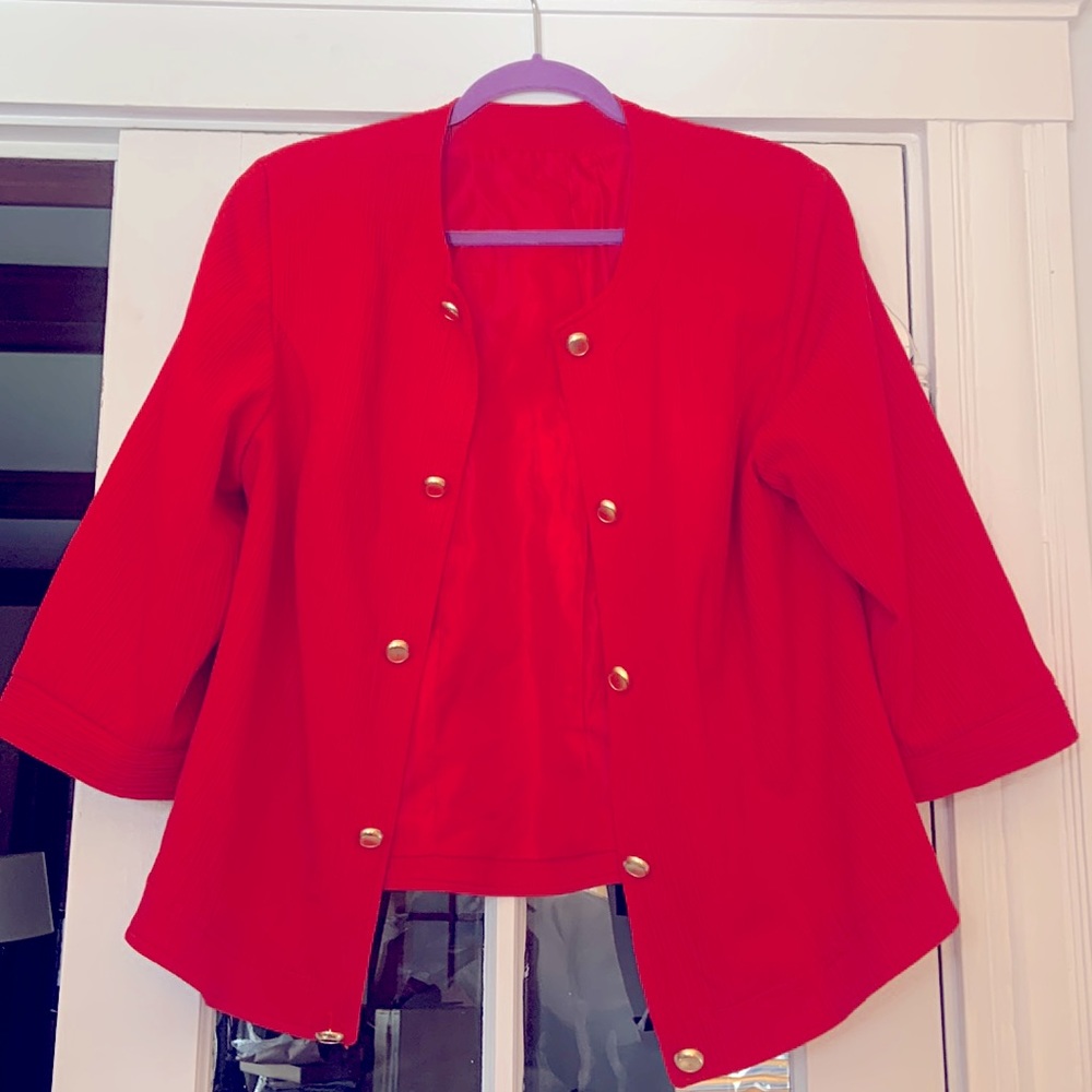 🍎Sweet candy apple red jacket with gold button detail🍎